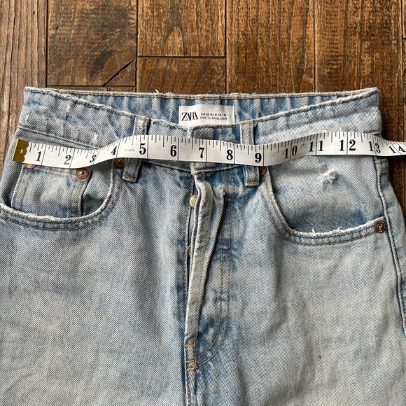 EUC Women’s Zara Jeans Sz 0 - Picture 4 of 11